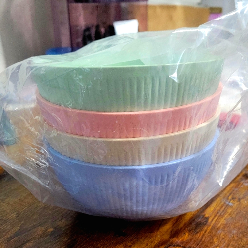 Brand new 4 pack of Wheat Bowls.